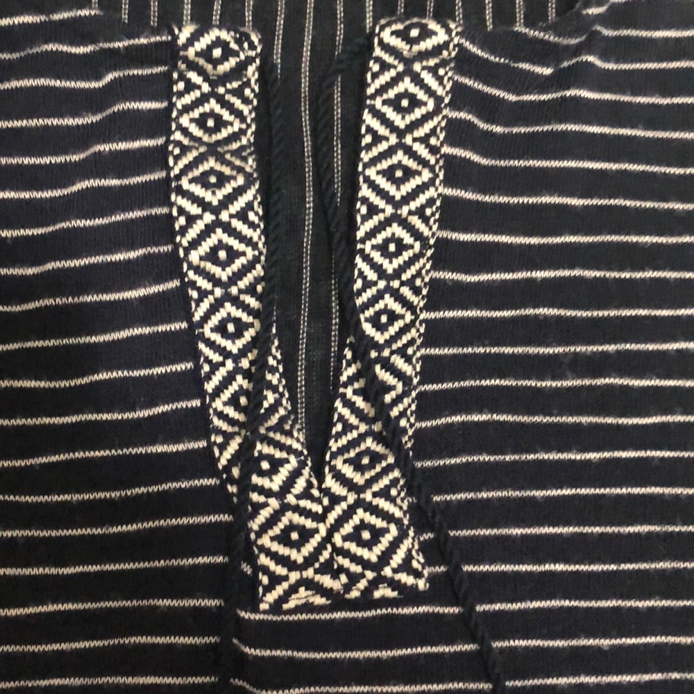 Striped Tank 🌟 - Picture 2 of 3